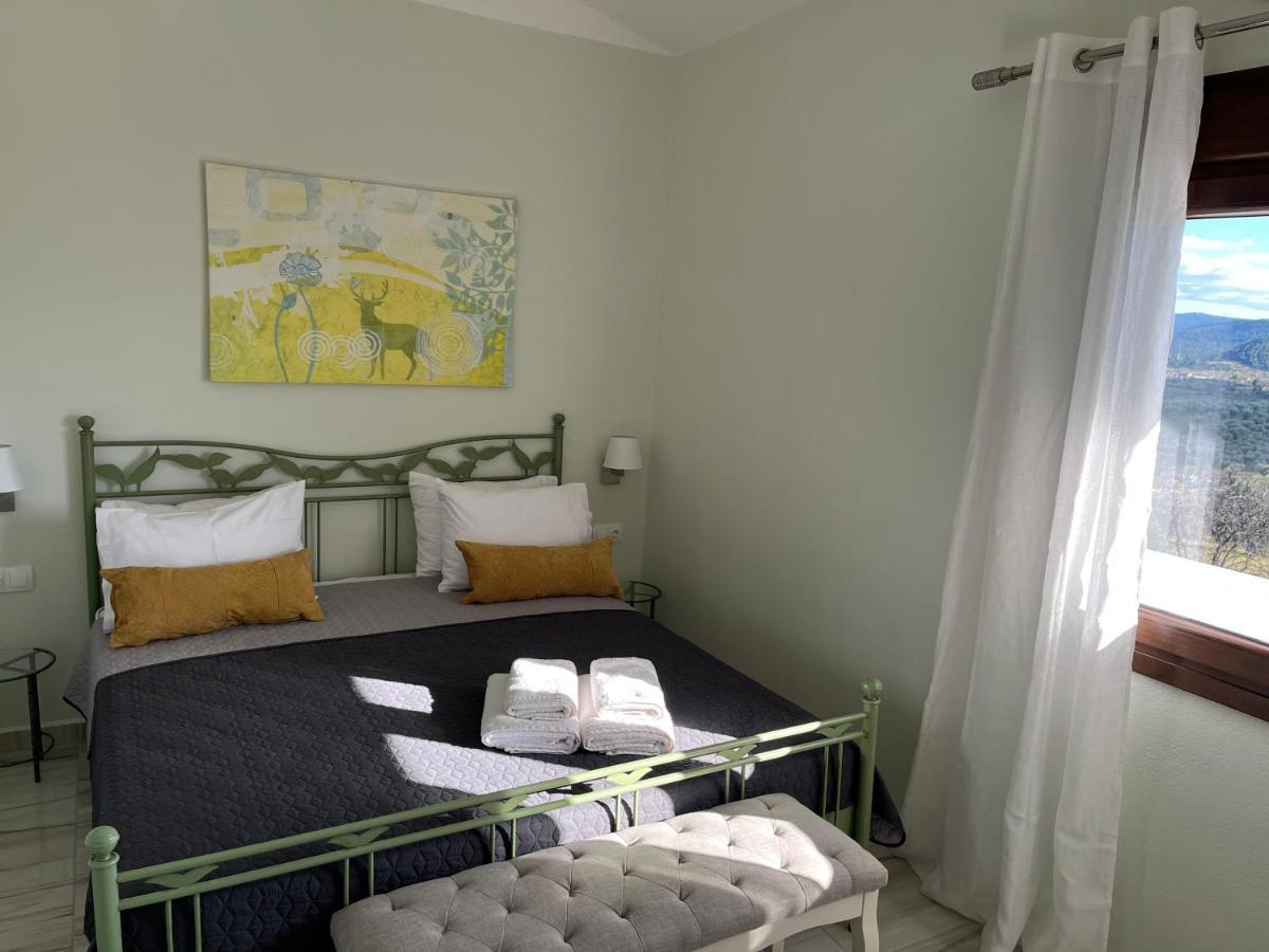 Xalonia Penthouse Apartment อาโยส นิโกลาออส ภายนอก รูปภาพ