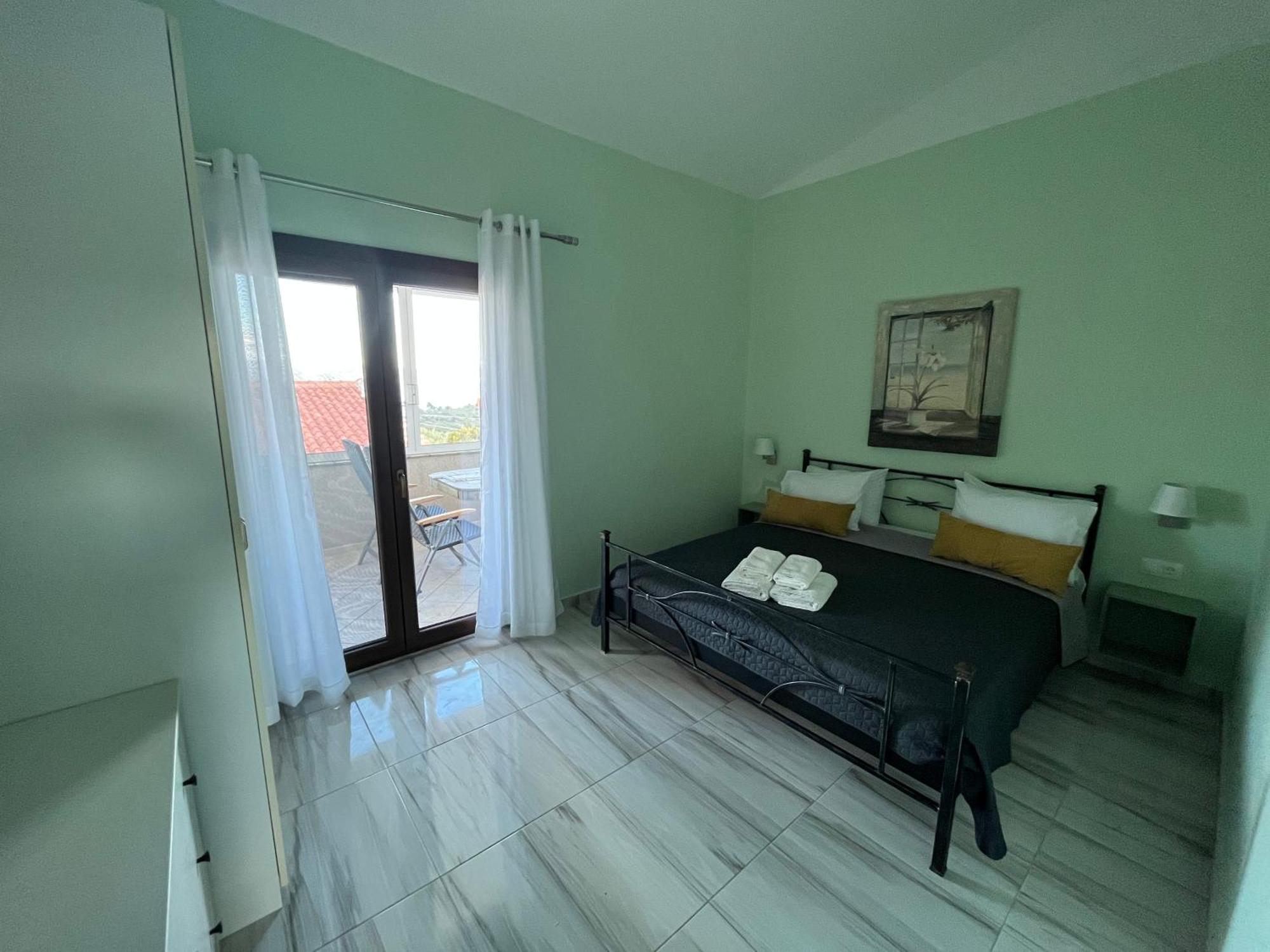 Xalonia Penthouse Apartment อาโยส นิโกลาออส ภายนอก รูปภาพ