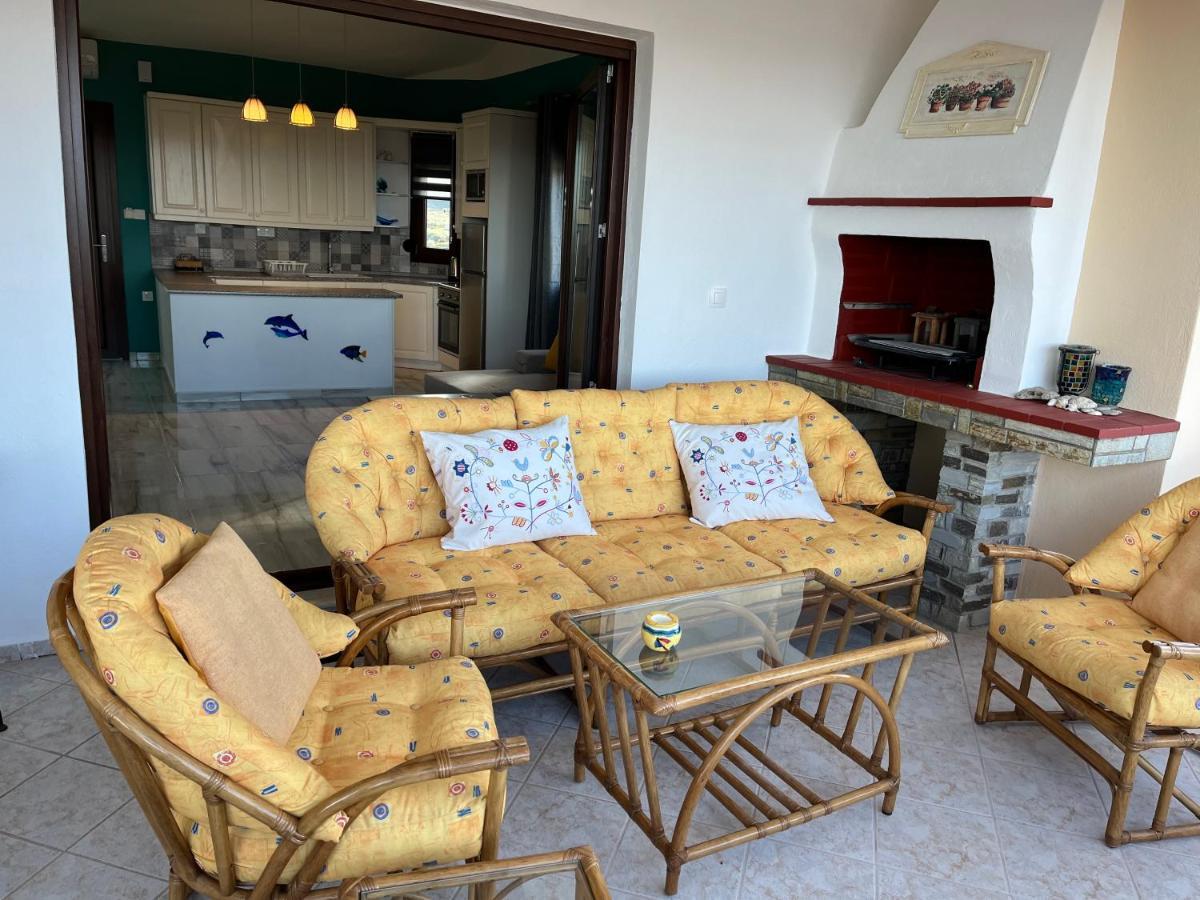 Xalonia Penthouse Apartment อาโยส นิโกลาออส ภายนอก รูปภาพ