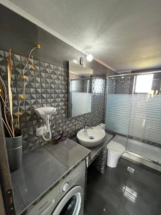 Xalonia Penthouse Apartment อาโยส นิโกลาออส ภายนอก รูปภาพ
