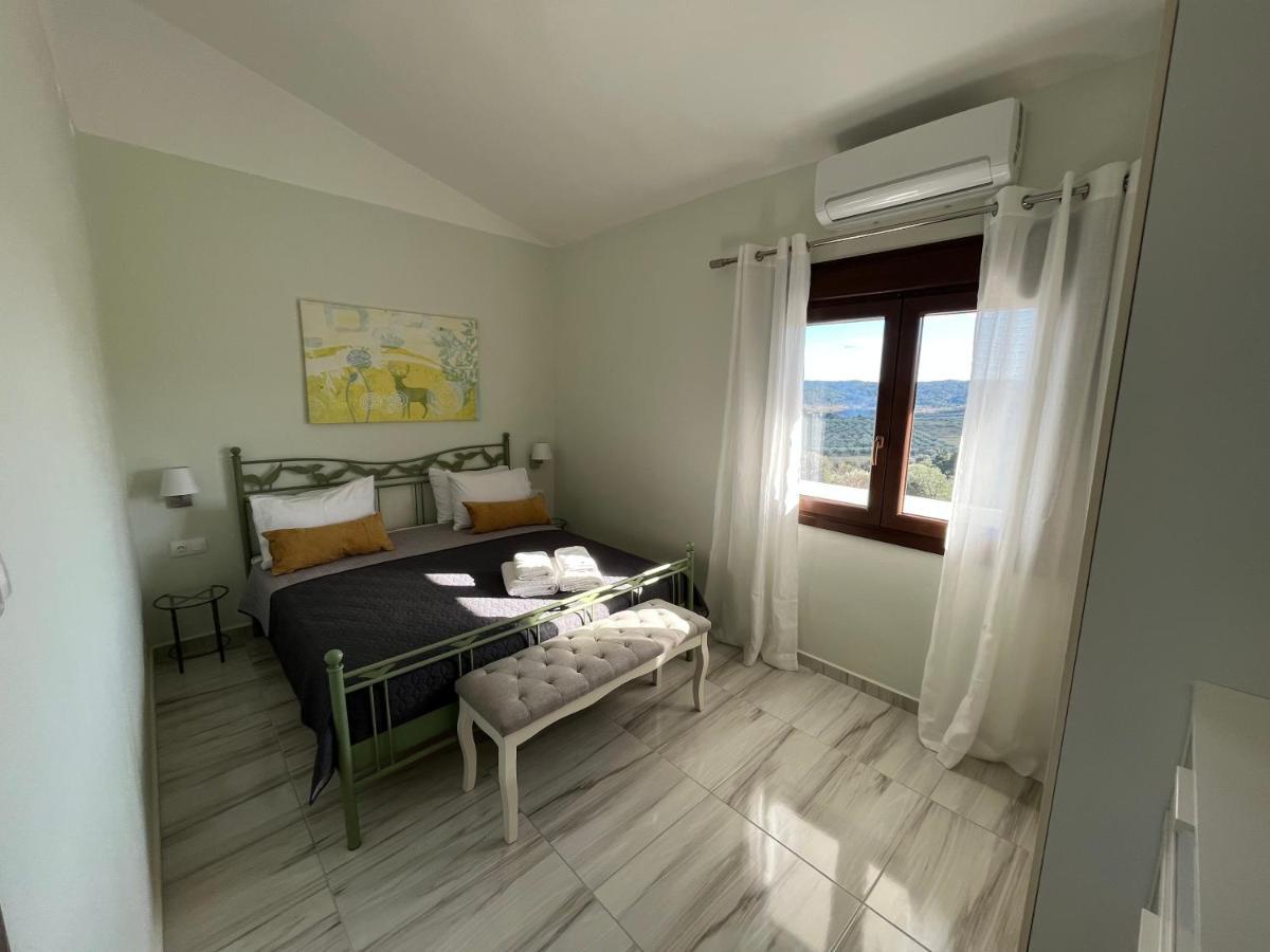 Xalonia Penthouse Apartment อาโยส นิโกลาออส ภายนอก รูปภาพ